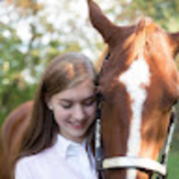 Meet your Posher, Michaela - Picture 1 of 1